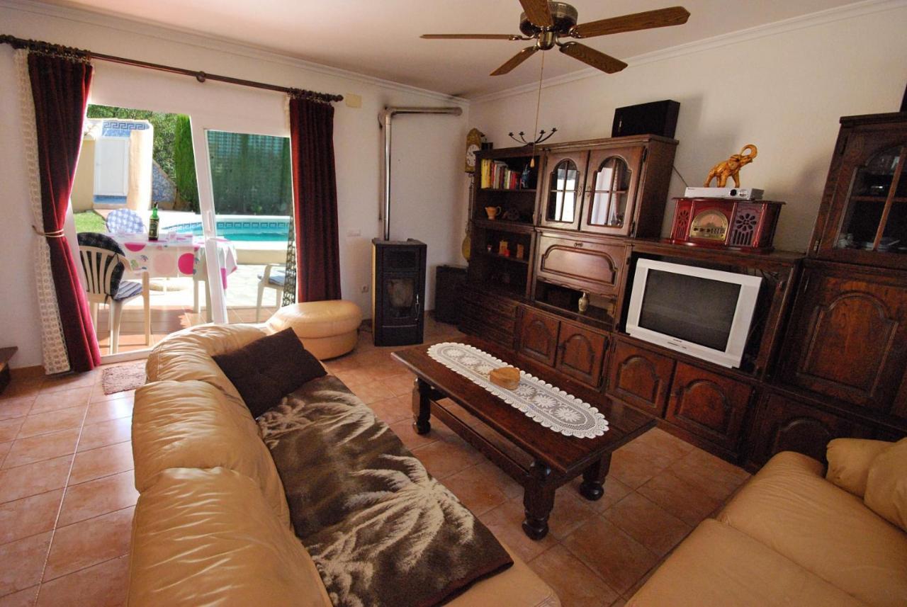 Villa Bugamvilla - Deniasol المظهر الخارجي الصورة